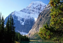 九游体育：WTT重庆冠军赛次日国乒三人晋级.